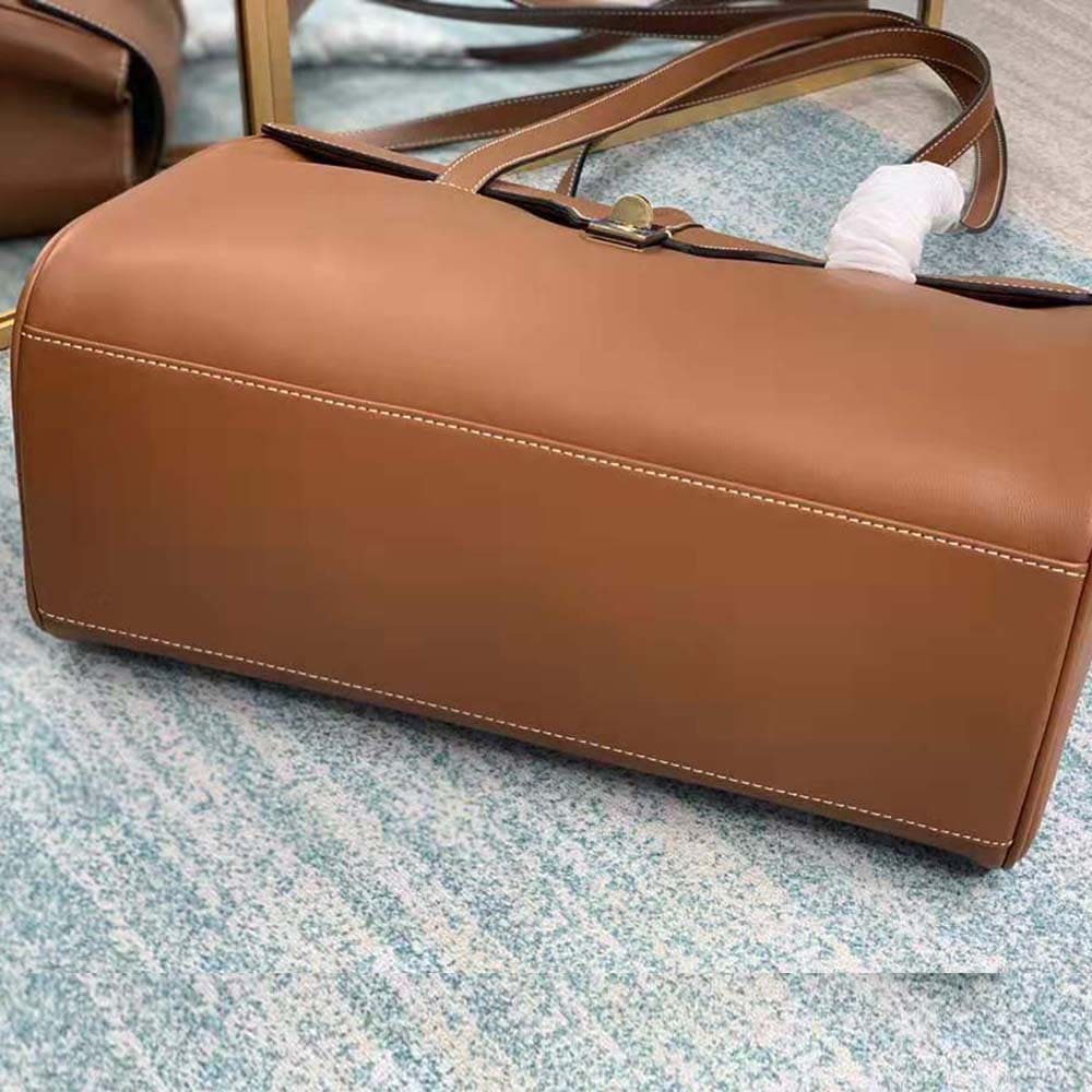 TÚI Celine Women Medium Soft 16 Bag in Smooth Calfskin