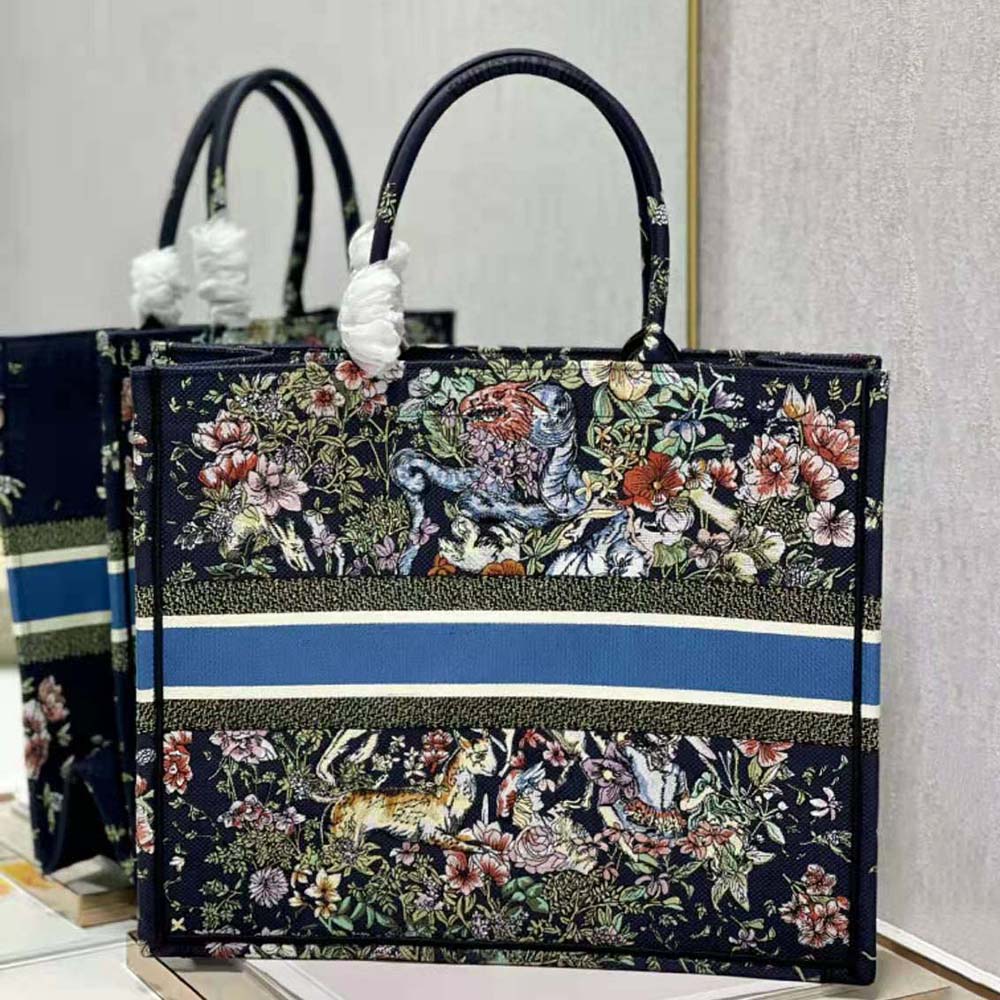 TÚI Dior Women Large Dior Book Tote Blue Multicolor D-Constellation Embroidery