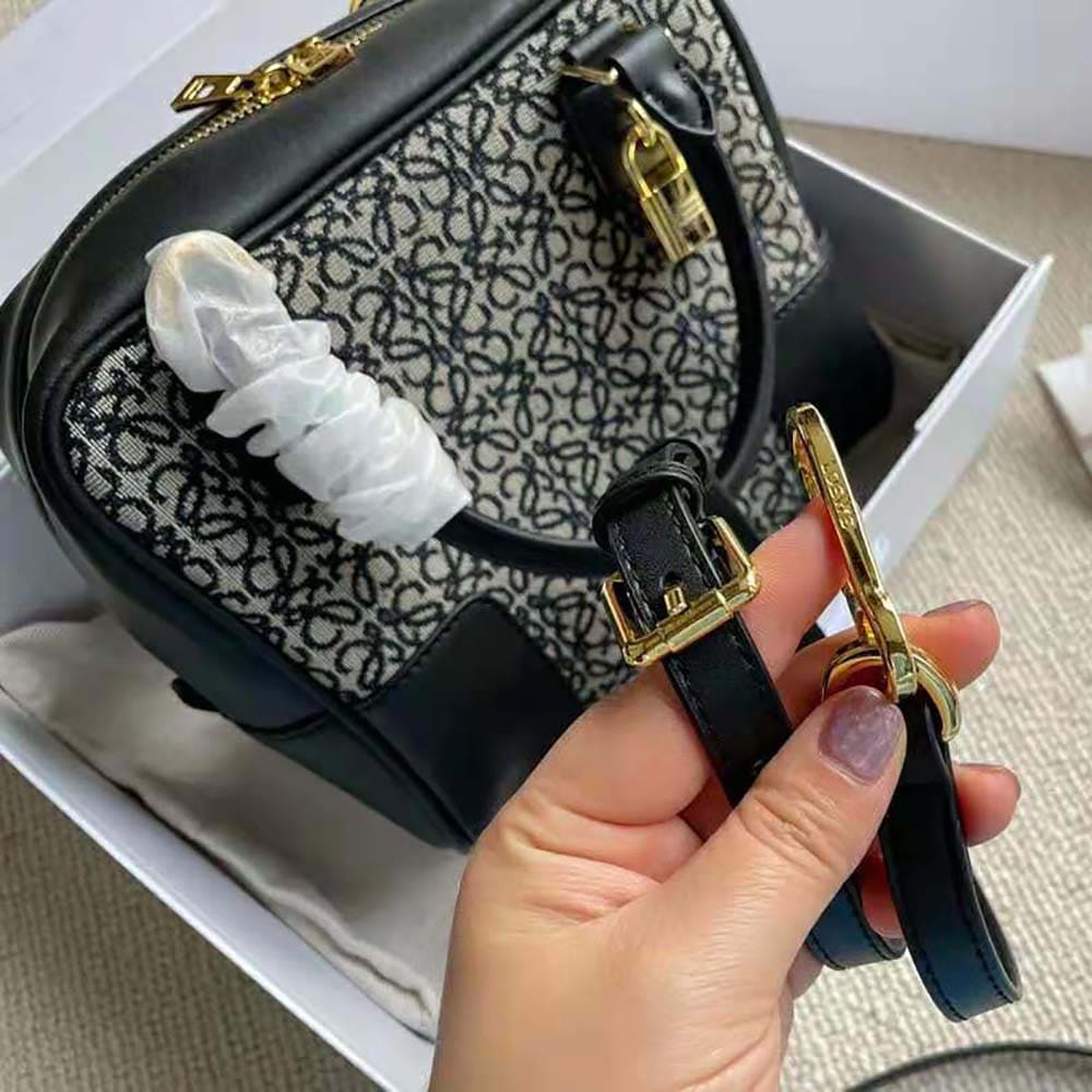 TÚI LOEWE Amazona 19 Square Bag bằng vải Jacquard và da bê đen