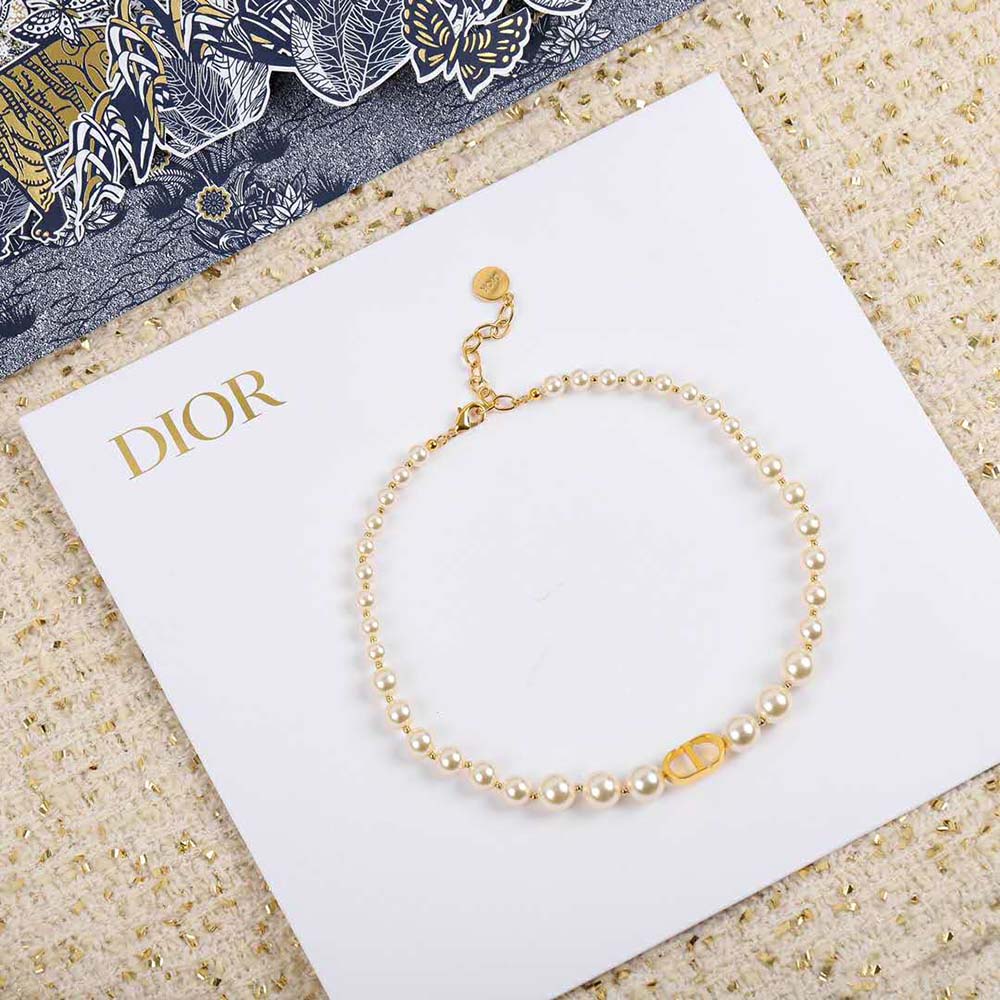 DÂY Dior Women 30 Montaigne Choker Gold-Finish Metal and White Resin Pearls
