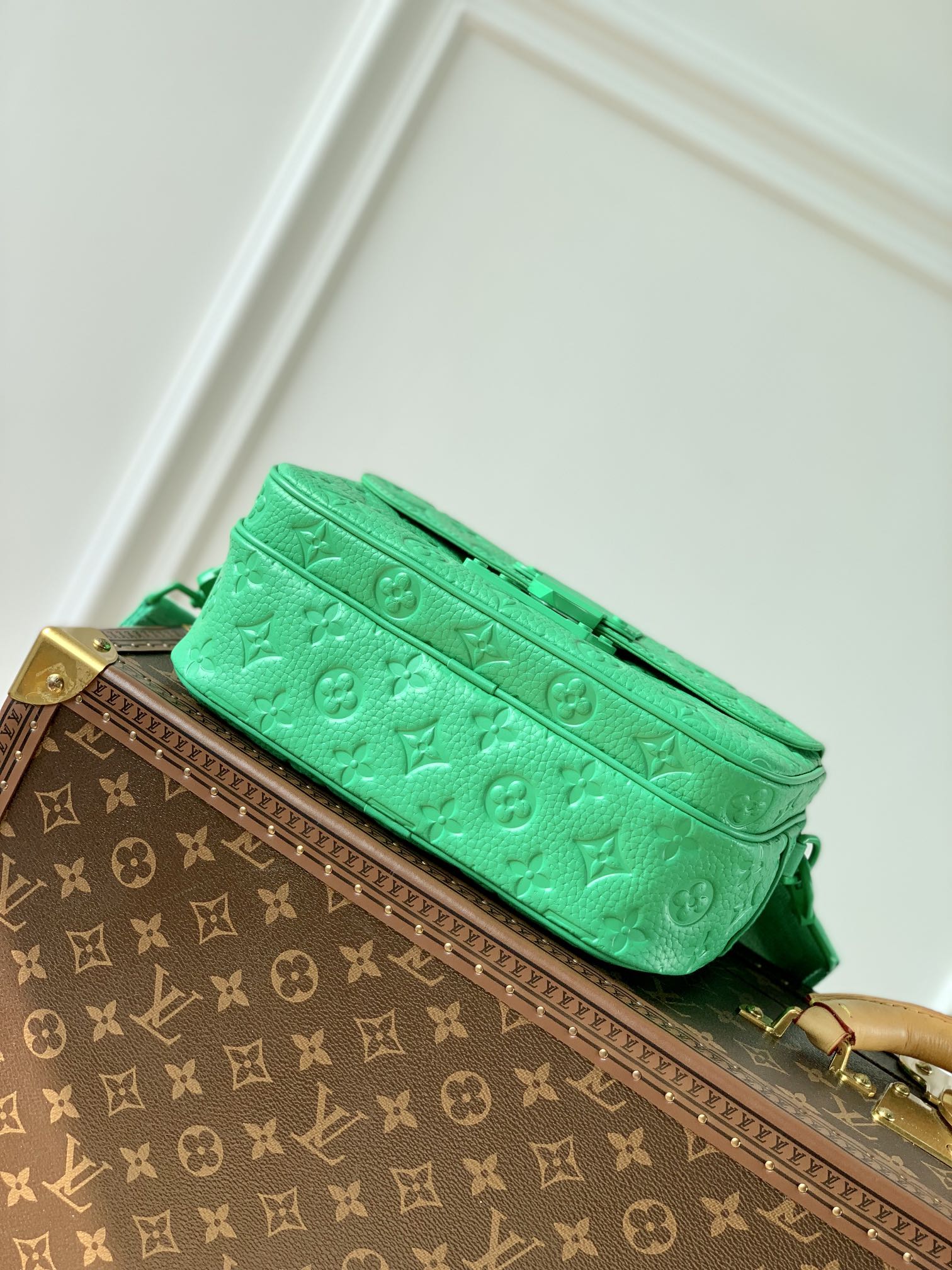 TÚI LOUIS VUITTON S-Lock Taurillon Monogram Virgil Abloh Messenger Bag