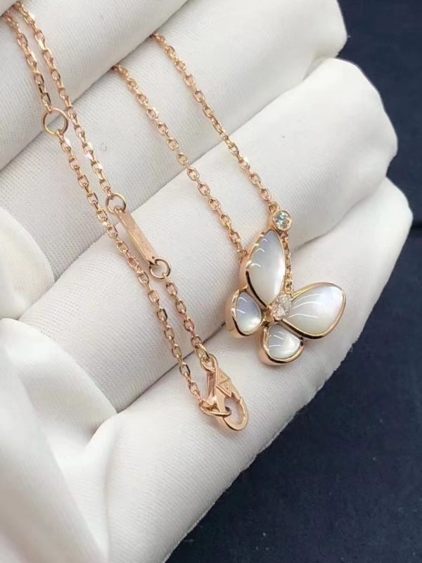 Vòng cổ Van Cleef & Arpels 2 butterflies M.O.P xà cừ vàng hồng 18K