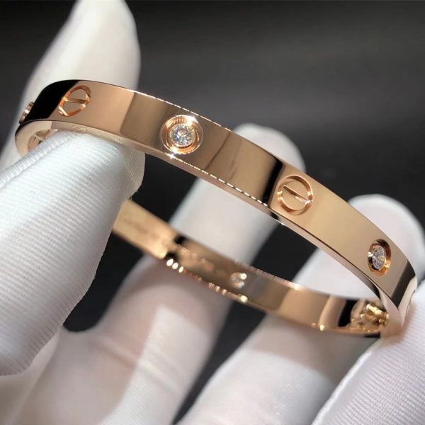 Vòng tay Cartier Love 4 viên kim cương vàng hồng 18K