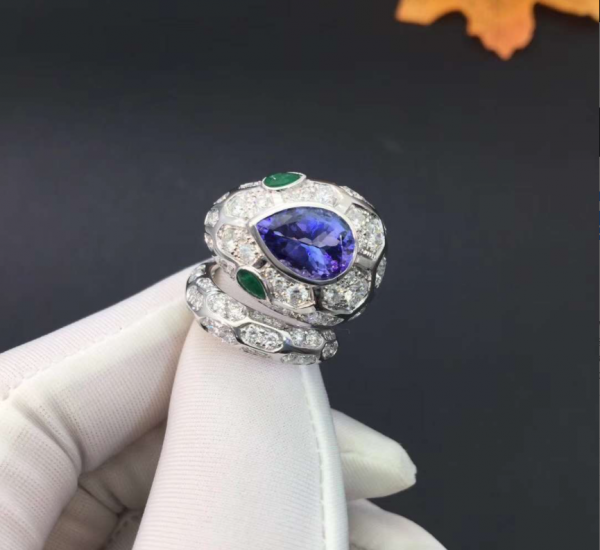 Nhẫn BVLGARI Serpenti Sapphire mắt ngọc lục bảo kim cương vàng trắng 18K