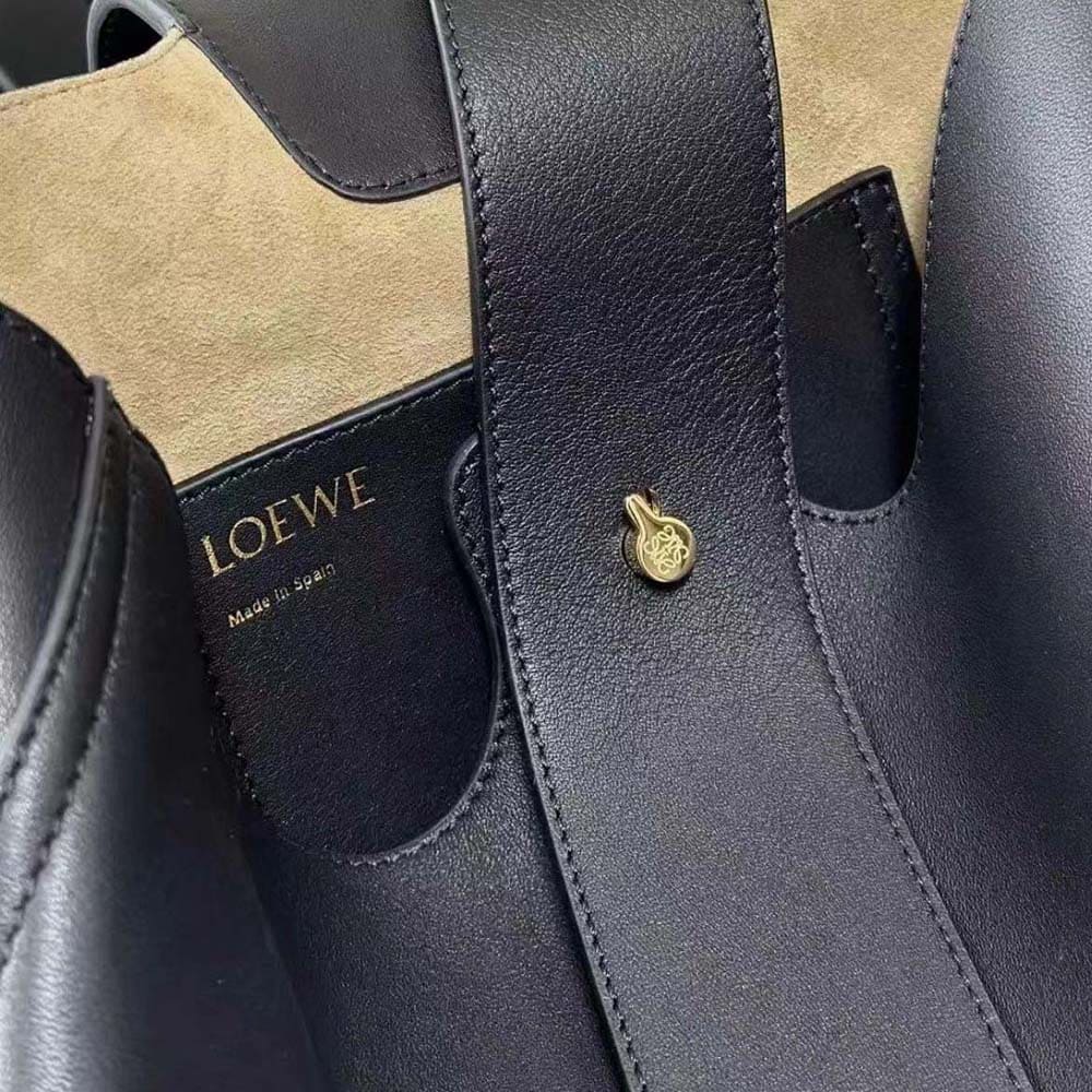 TÚI LOEWE Unisex Medium Pebble Bucket Bag in Mellow Calfskin-Black