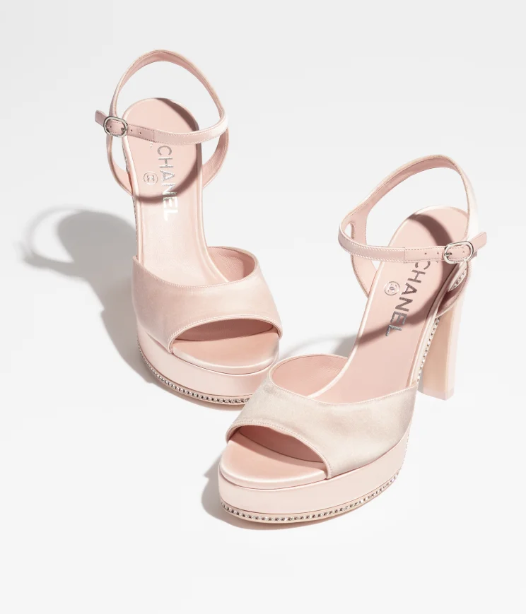 GIÀY SANDAL CHANEL LIGHT PINK SATIN STONES HỒNG NHẠT VÀ HẠT ĐÁ 115MM