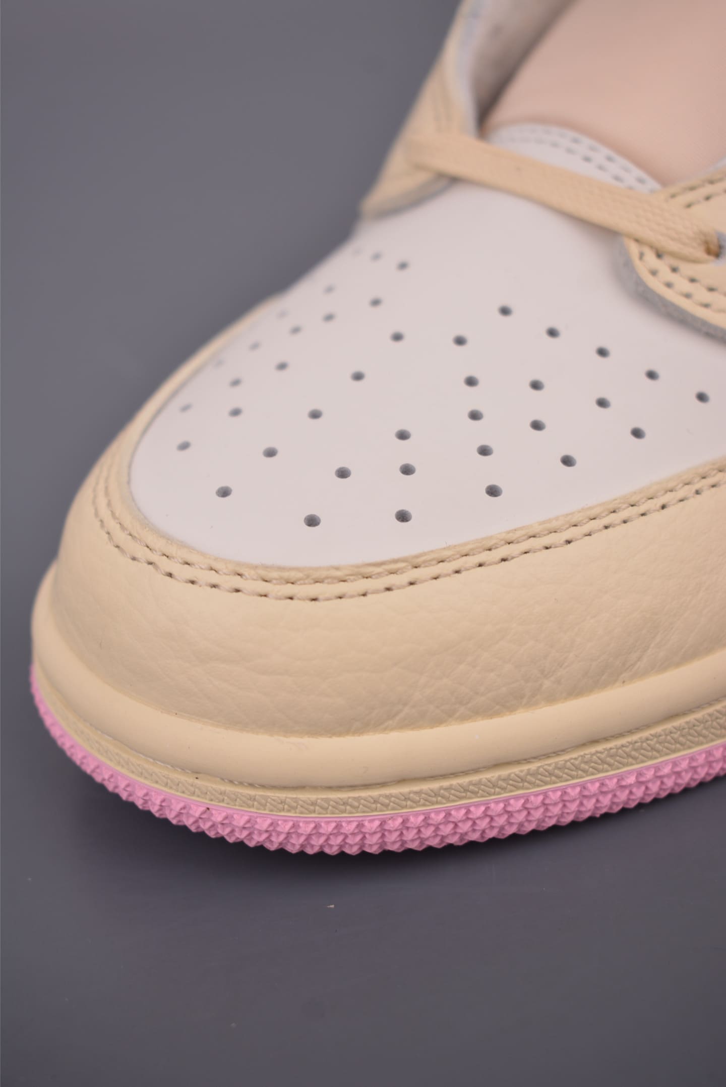GIÀY TRAVIS SCOTT X AIR JORDAN 1 LOW SHY PINK TOP QUALITY SHOES AAA