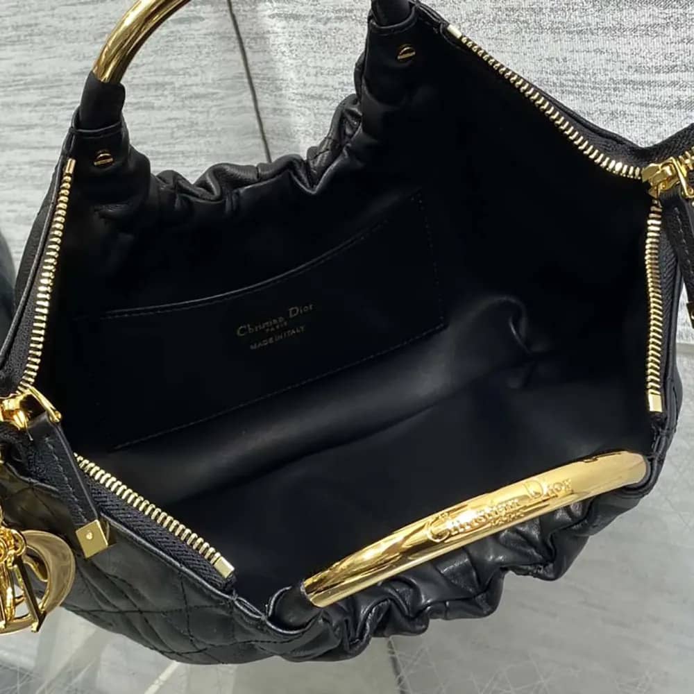 TÚI Dior Walk in Dior Purse màu đen Macrocannage Calfskin