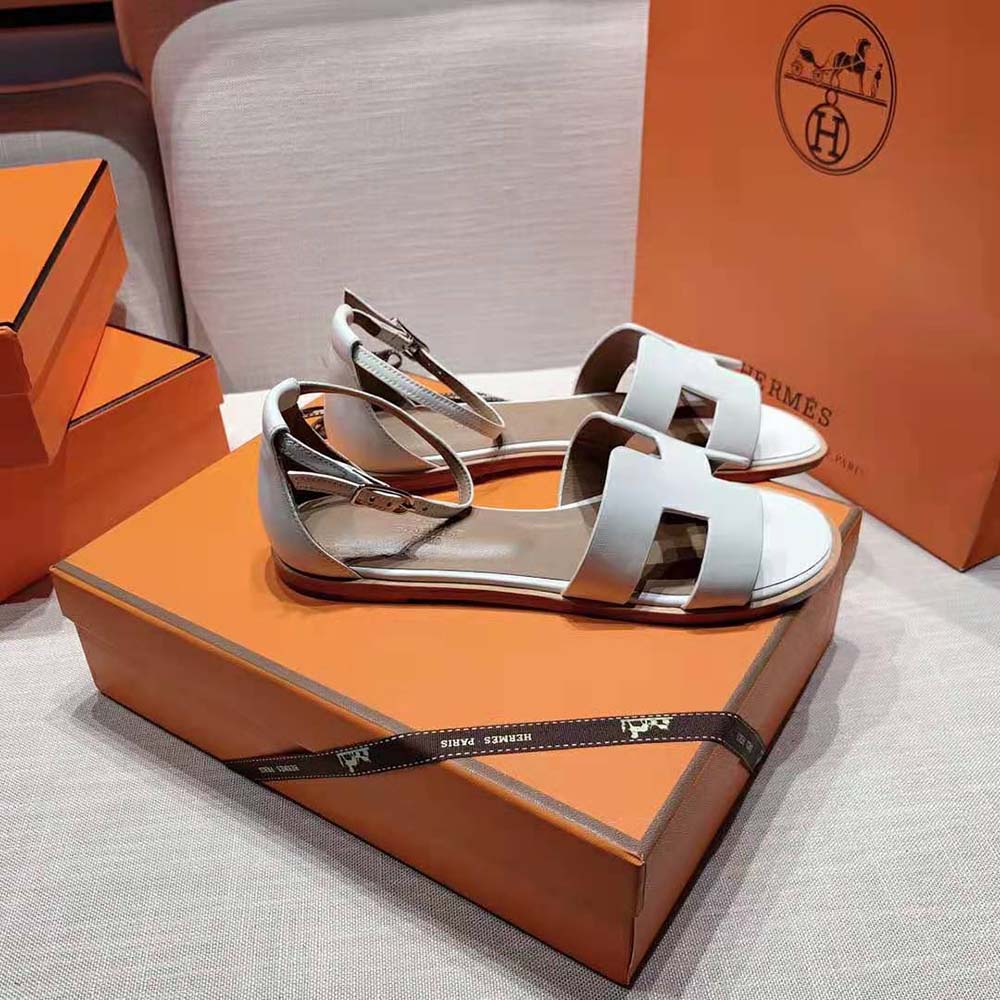 GIÀY Hermes Women Santorini Sandal in Calfskin Leather-White SS2022