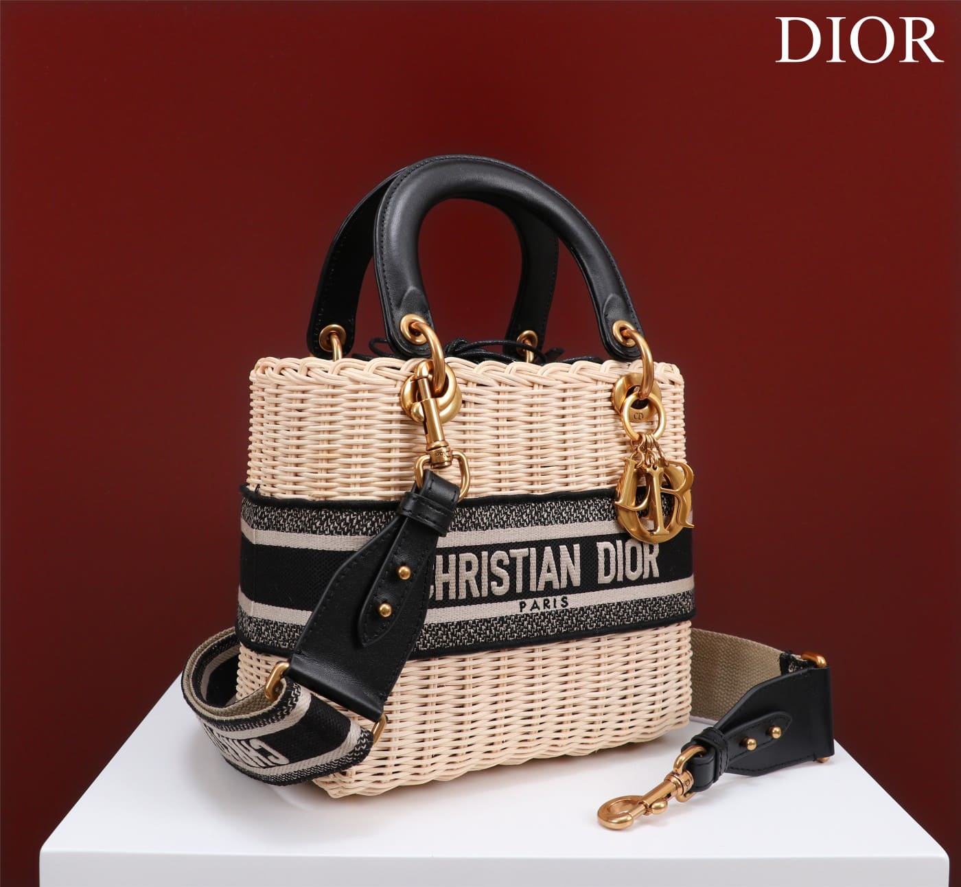 TÚI Dior Women Medium Lady Dior Bag Natural Wicker and Light Black Oblique Jacquard dệt tay bằng liễu gai