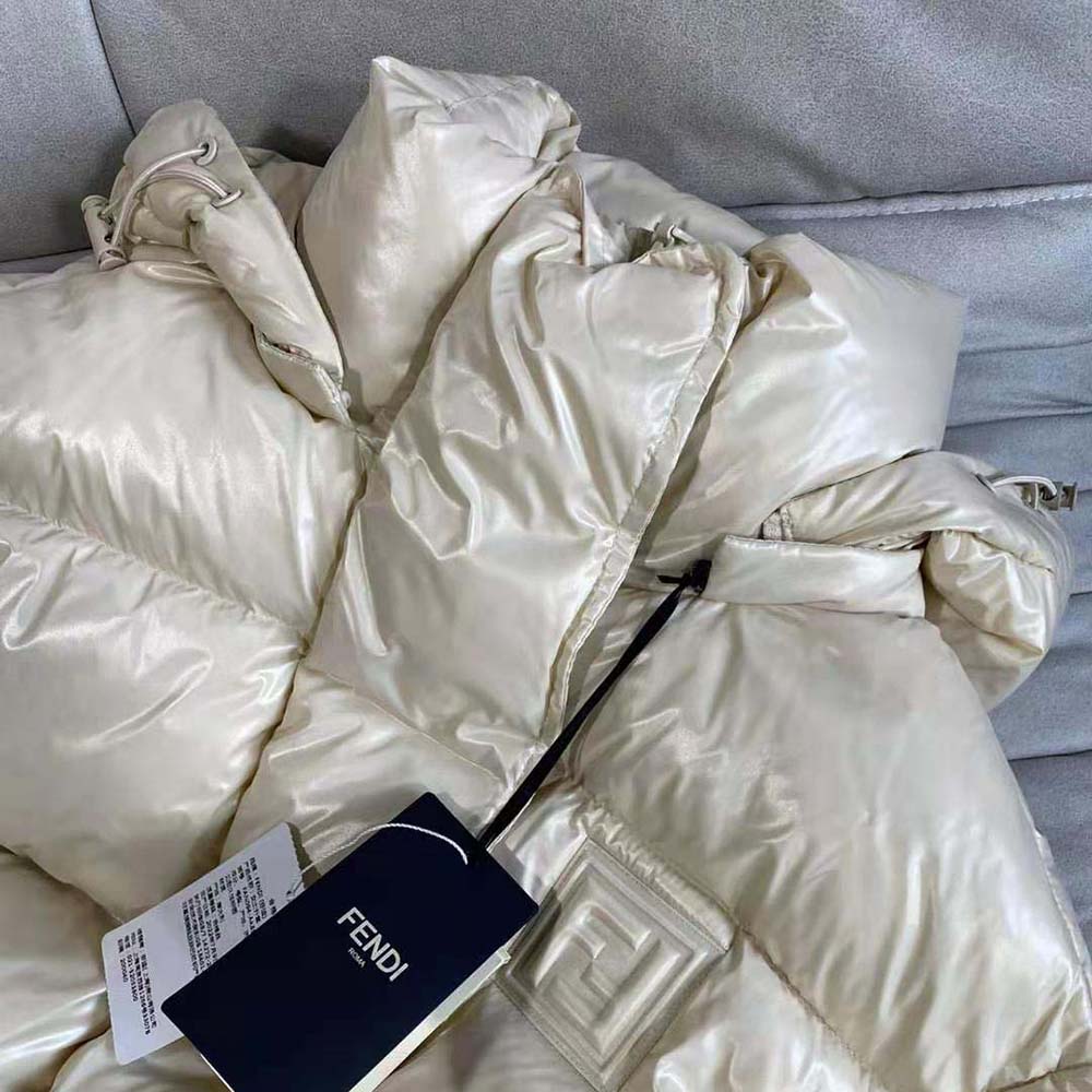 ÁO Fendi Women Pearl Nylon Down Jacket
