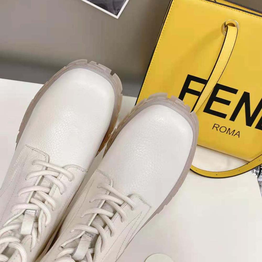 Giày Fendi Women Force Beige Leather Ankle Boots