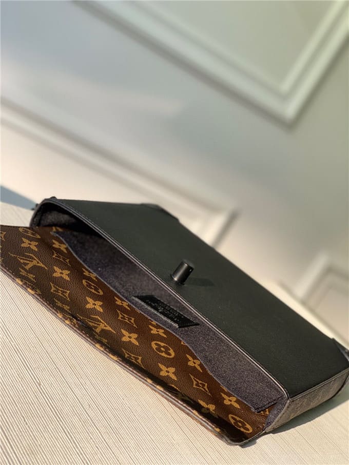 Túi LOUIS VUITTON pochette voyage steamer bag unisex