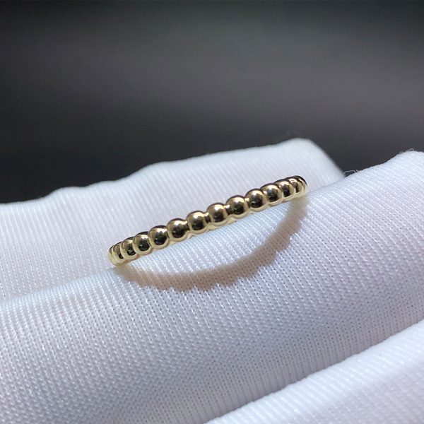 Nhẫn Van Cleef & Arpels Perlee vàng hồng 18K