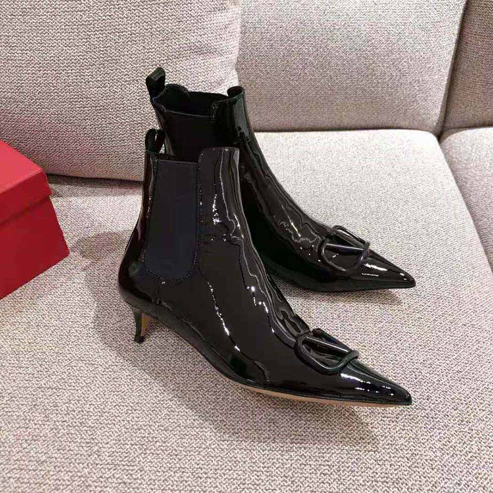 Giày Valentino Women Vlogo Signature Patent Leather Ankle Boot 40mm / 1.6 in