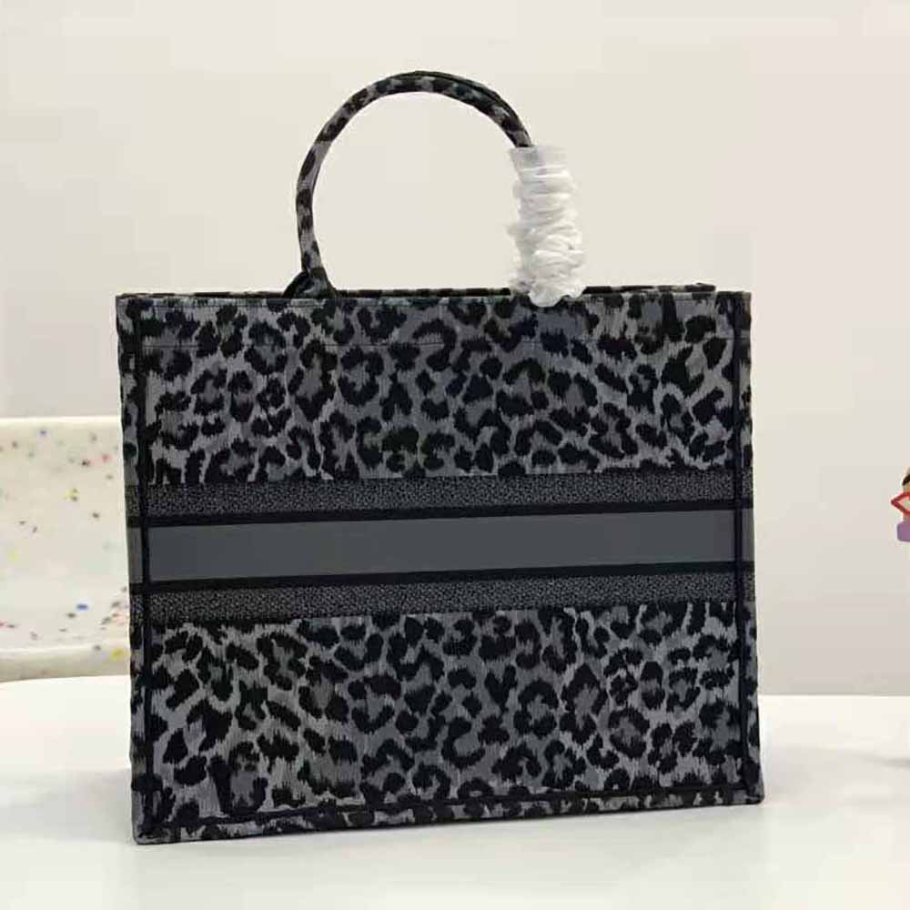 TÚI Dior Women Book Tote Gray Mizza Embroidery
