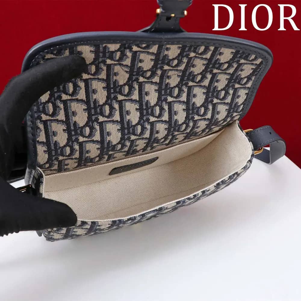 TÚI Dior Women Bobby East-West màu xanh Dior Oblique Jacquard cỡ nhỏ