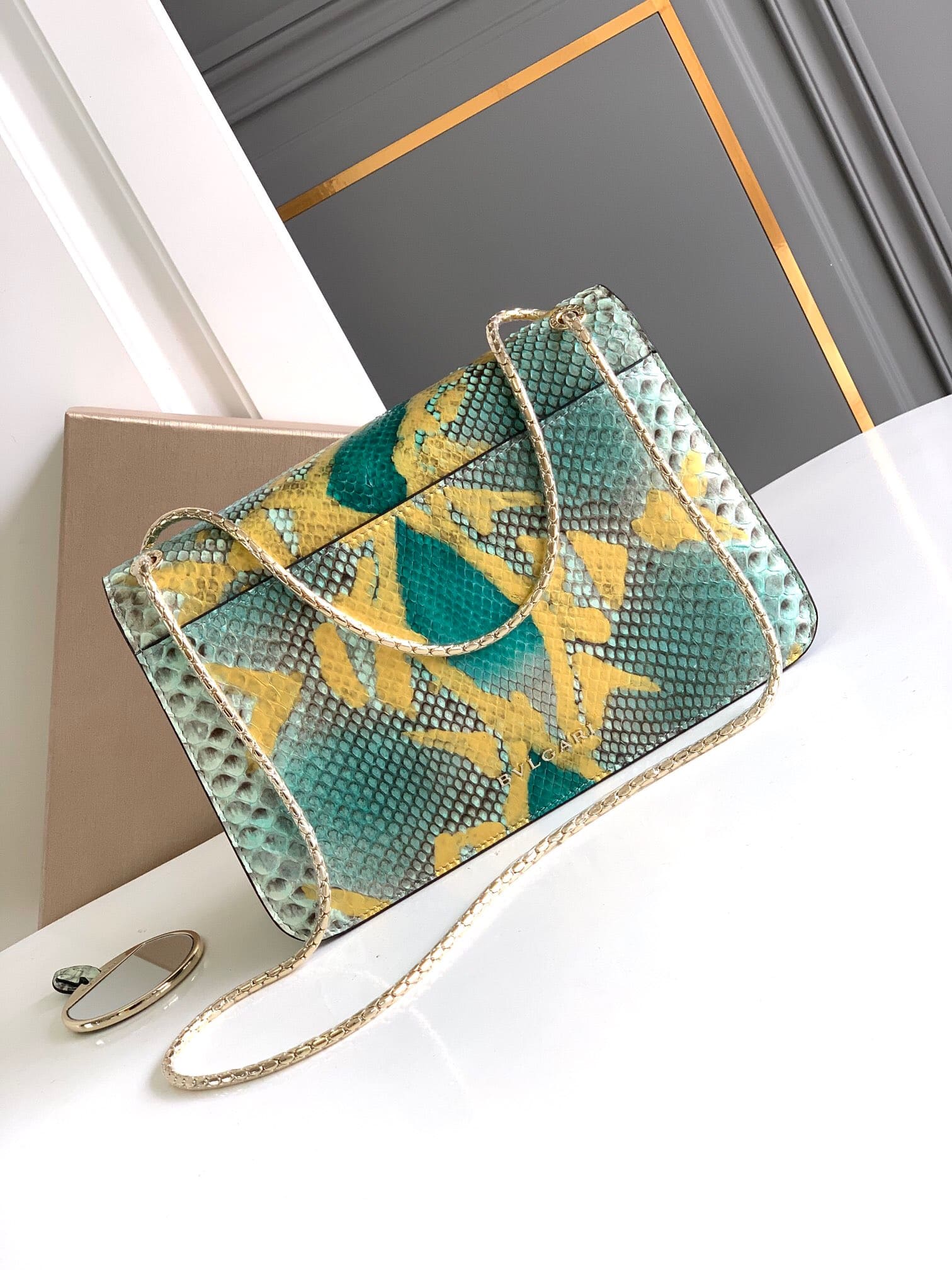 TÚI BVLGARI SERPENTI PYTHON SKIN DA TRĂN