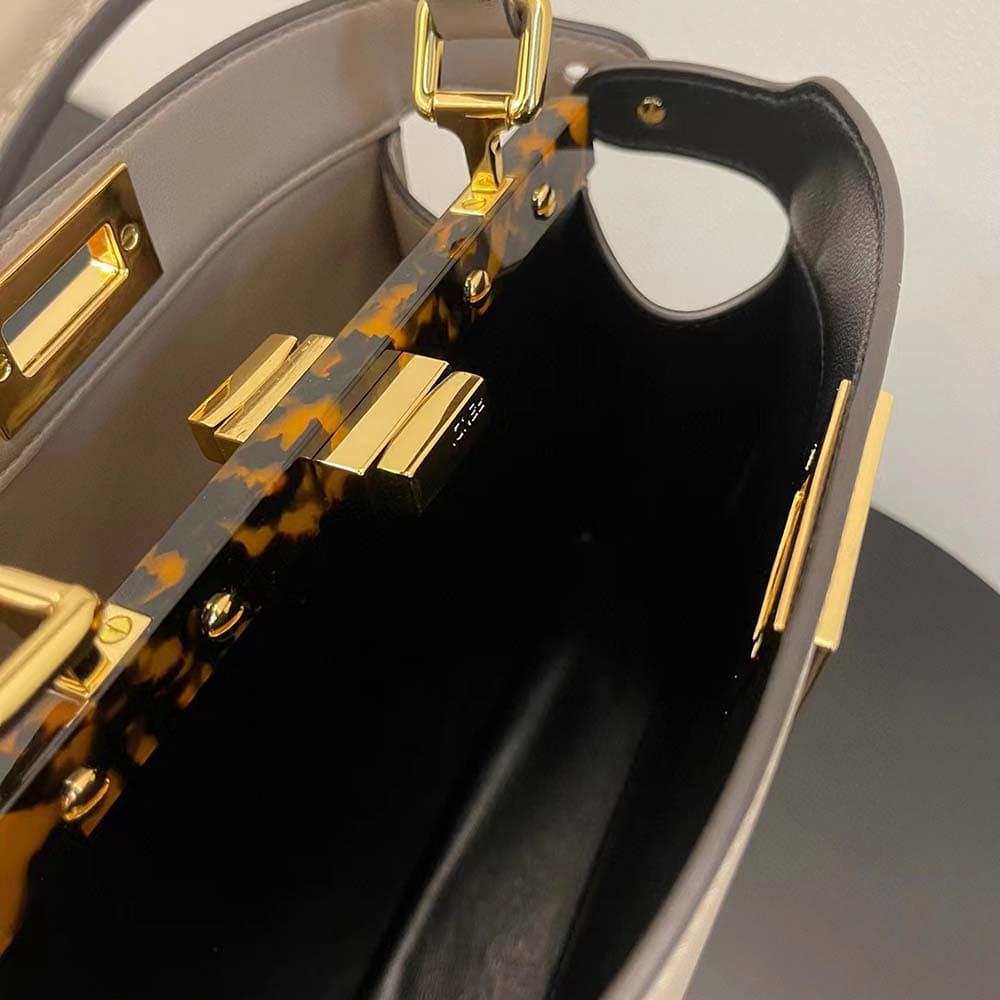 TÚI FENDI Women Peekaboo Iseeu Medium Leather Bag-Brown