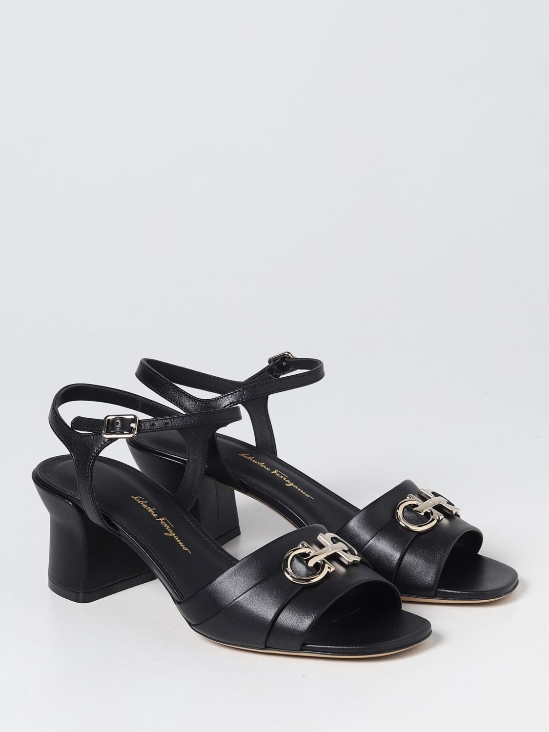 GIÀY SALVATORE FERRAGAMO Black high heel shoes