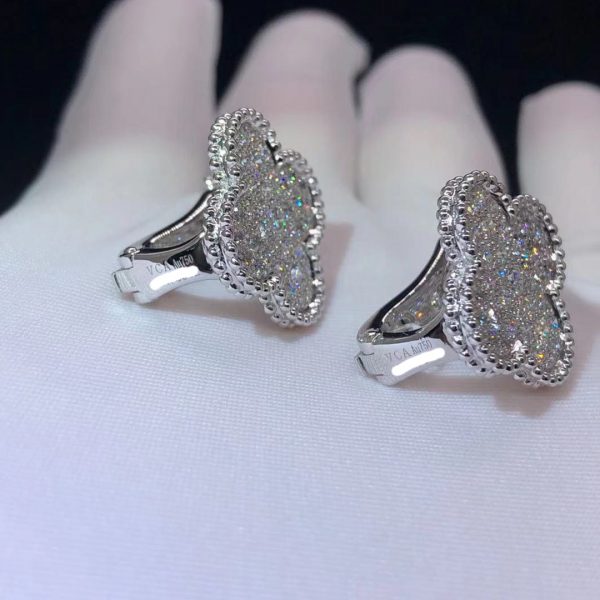 Bông tai Van Cleef & Arpels Magic Alhambra Diamond vàng trắng 18K
