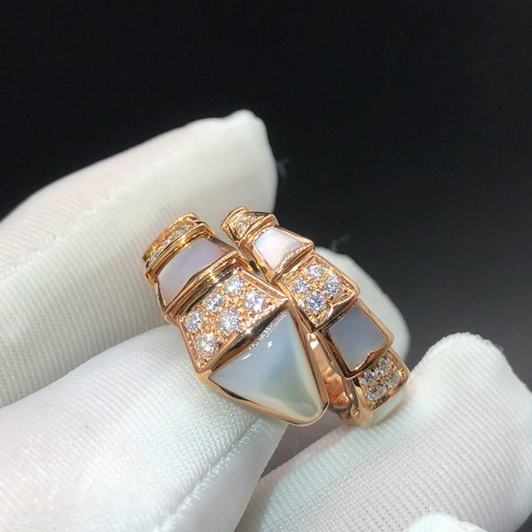 Nhẫn BVLGARI Serpenti Viper Kim cương xà cừ một cuộn vàng hồng 18K