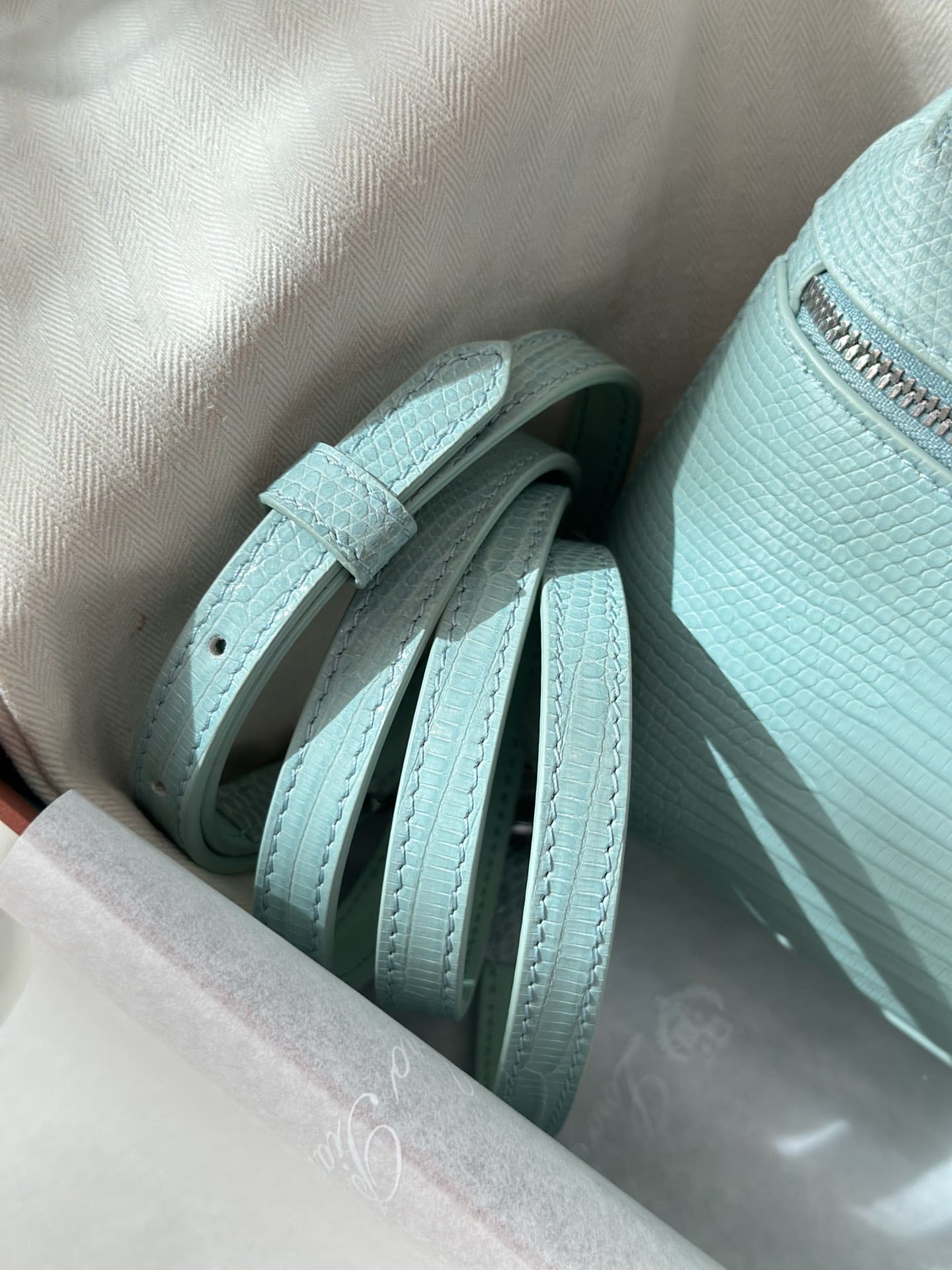 TÚI Loro Piana Women Extra bằng da thằn lằn(Liên hệ để được giá tốt nhất)