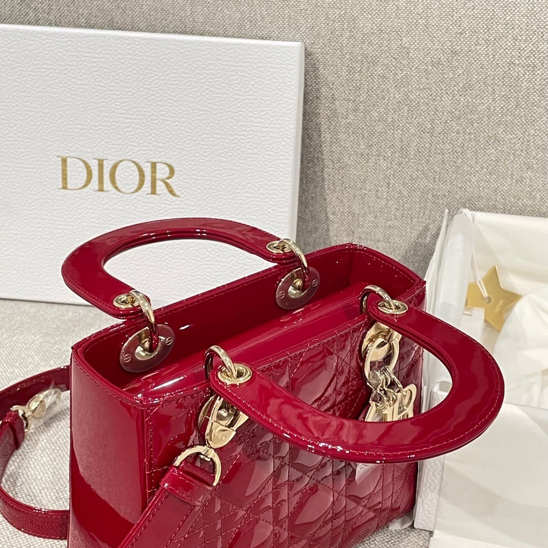 TÚI CHRISTIAN DIOR LADY DIOR Cannage Calfskin Gloss Red