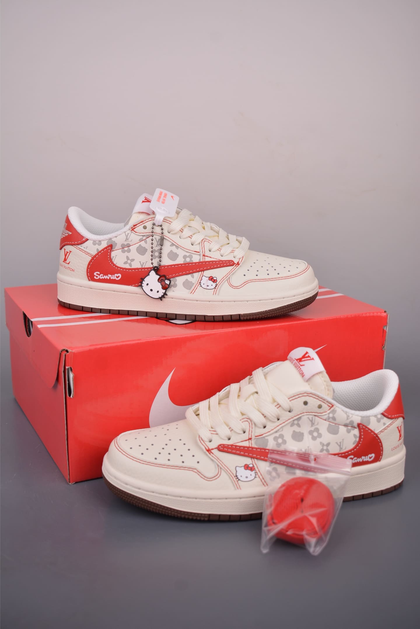 GIÀY TRAVIS SCOTT X LOUIS VUITTON HELLO KITTY 1 LOW BEIGE WHITE RED TOP QUALITY SHOES AAA