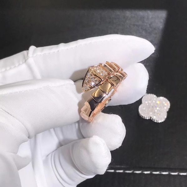 Nhẫn BVLGARI Serpenti Viper Pavé Diamonds kim cương vàng hồng 18K