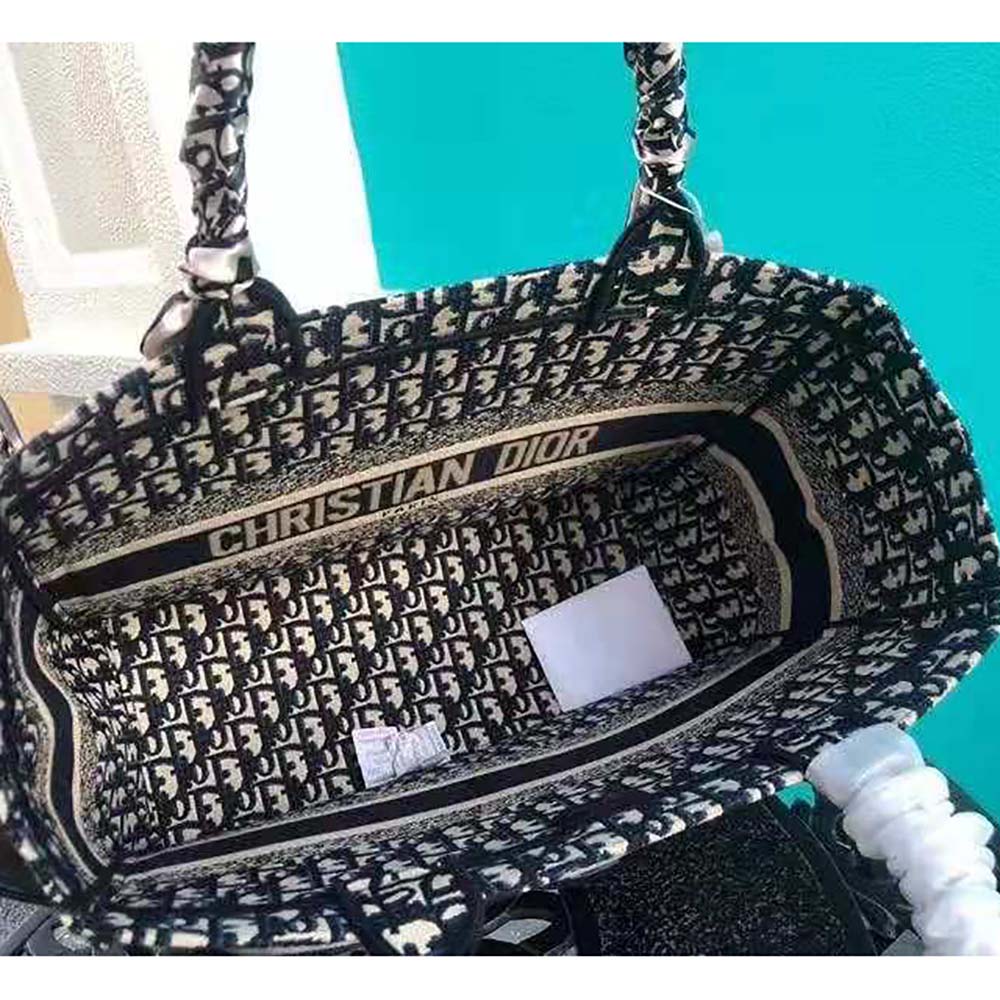 TÚI Dior Women Catherine Tote Bag Blue Dior Oblique Embroidery