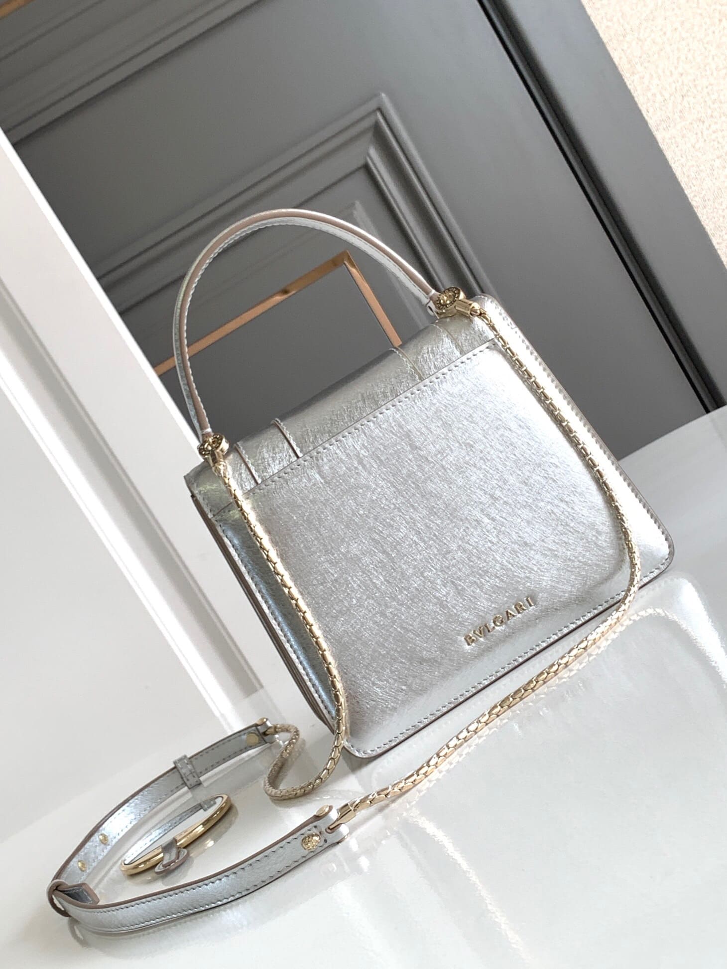 TÚI BVLGARI SERPENTI CALFSKIN SILVER