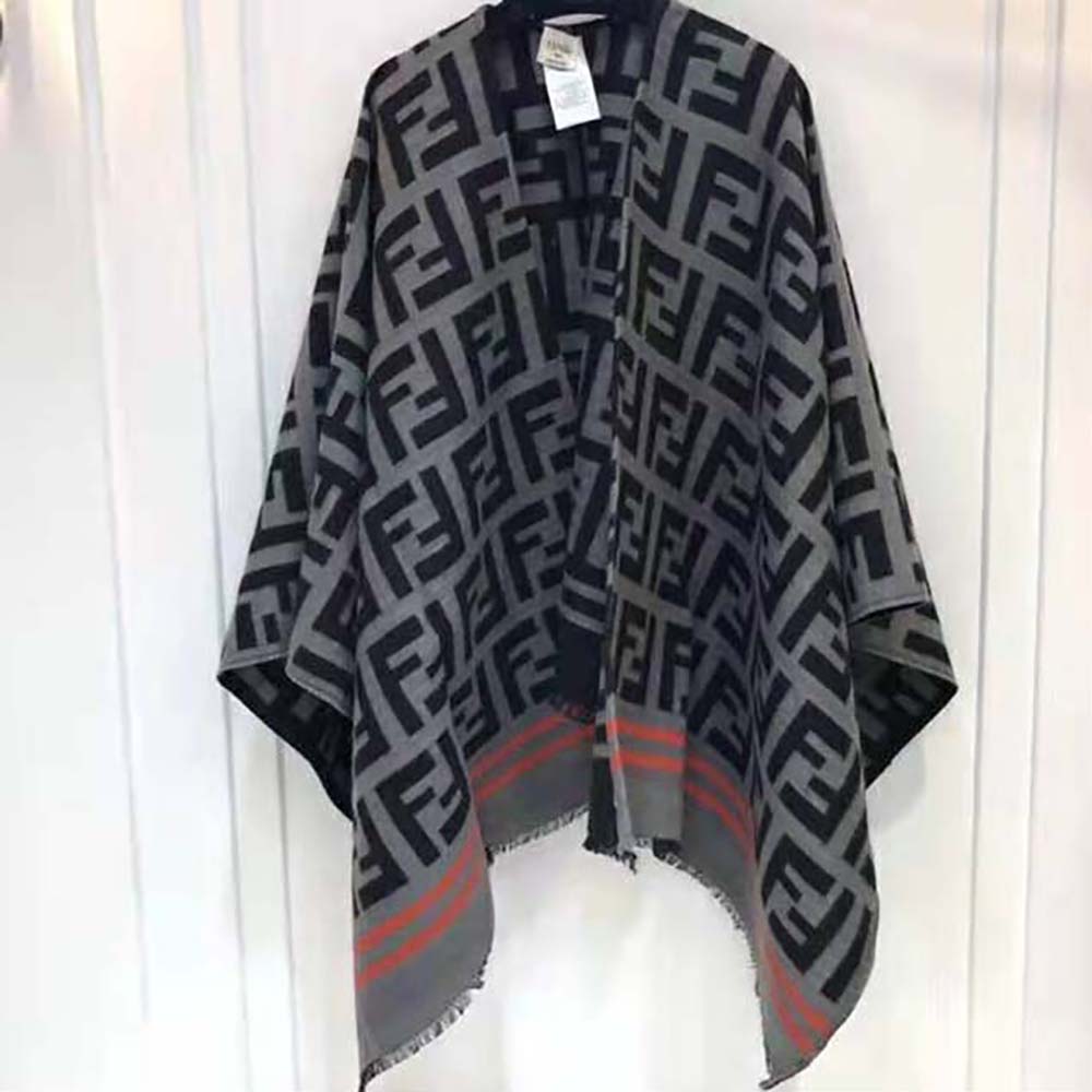 KHĂN Fendi Women FF Poncho Multicolor Wool and Silk Poncho-Silver