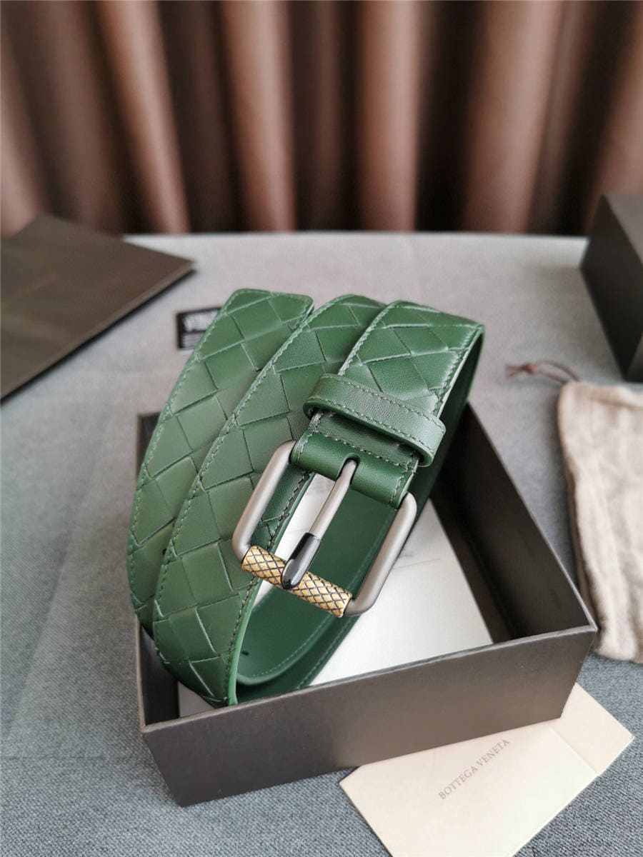 DÂY LƯNG BOTTEGA VENETA GREEN INTRECCIATO LEATHER Khóa đen mờ