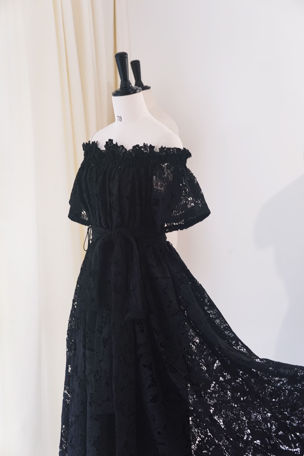 ĐẦM DIOR REN MÀU ĐEN BLACK LONG DRESS High Classy