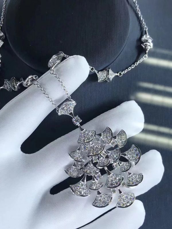 Vòng cổ BVLGARI Divas' Dream Diamond vàng trắng 18K