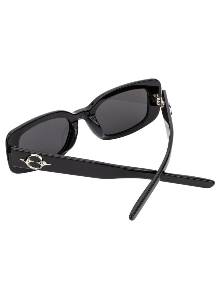 Kính GENTLE MONSTER THE BELL BLACK FRAME HIGH CLASSY AAA