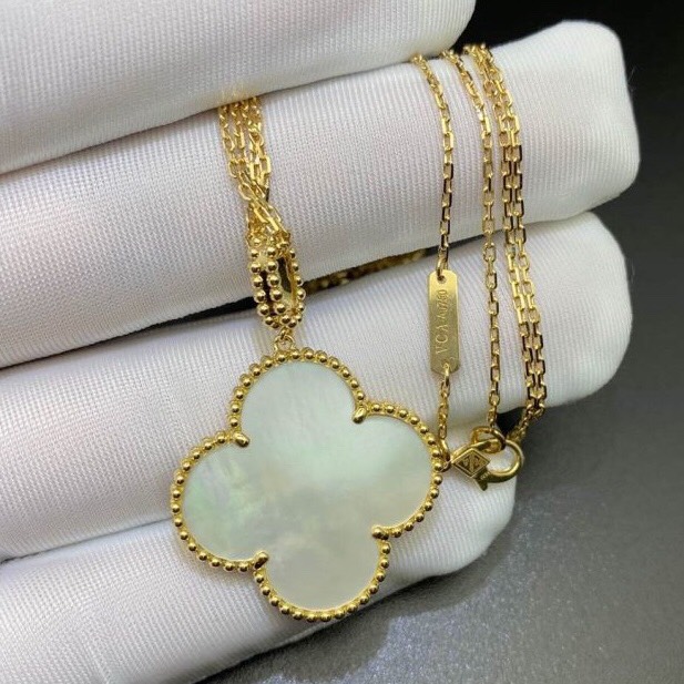 DÂY CHUYỀN VAN CLEEF & ARPELS ALHAMBRA M.O.P 26MM GOLD 18K YELLOW GOLD