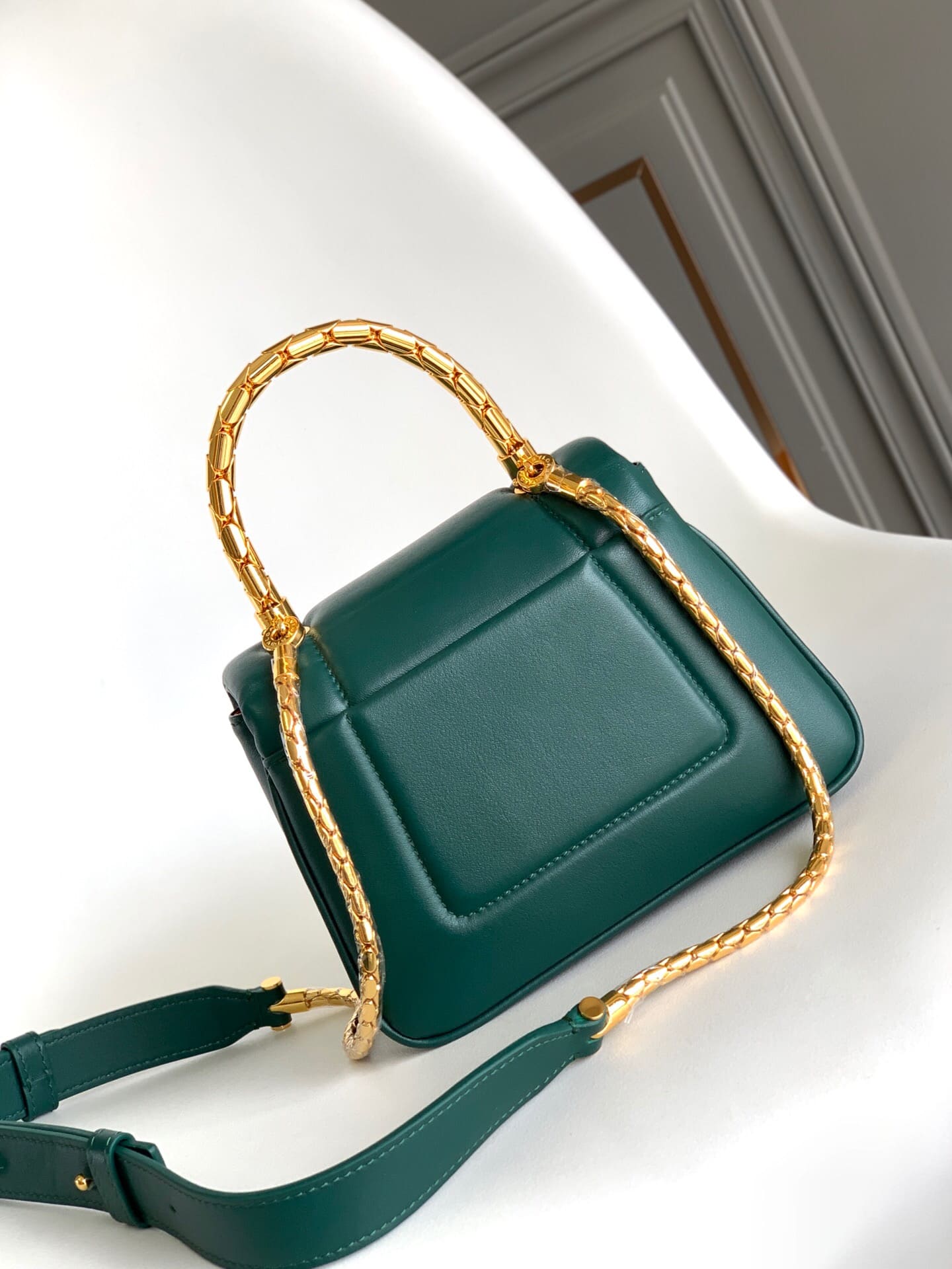 TÚI BVLGARI SERPENTI CALFSKIN GREEN