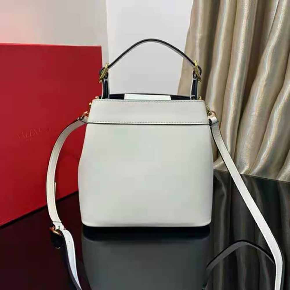 TÚI Valentino Women Garavani Supervee Handbag in Calfskin Leather-White