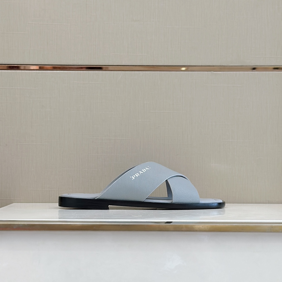DÉP PRADA TRIANGLE SLIPPER