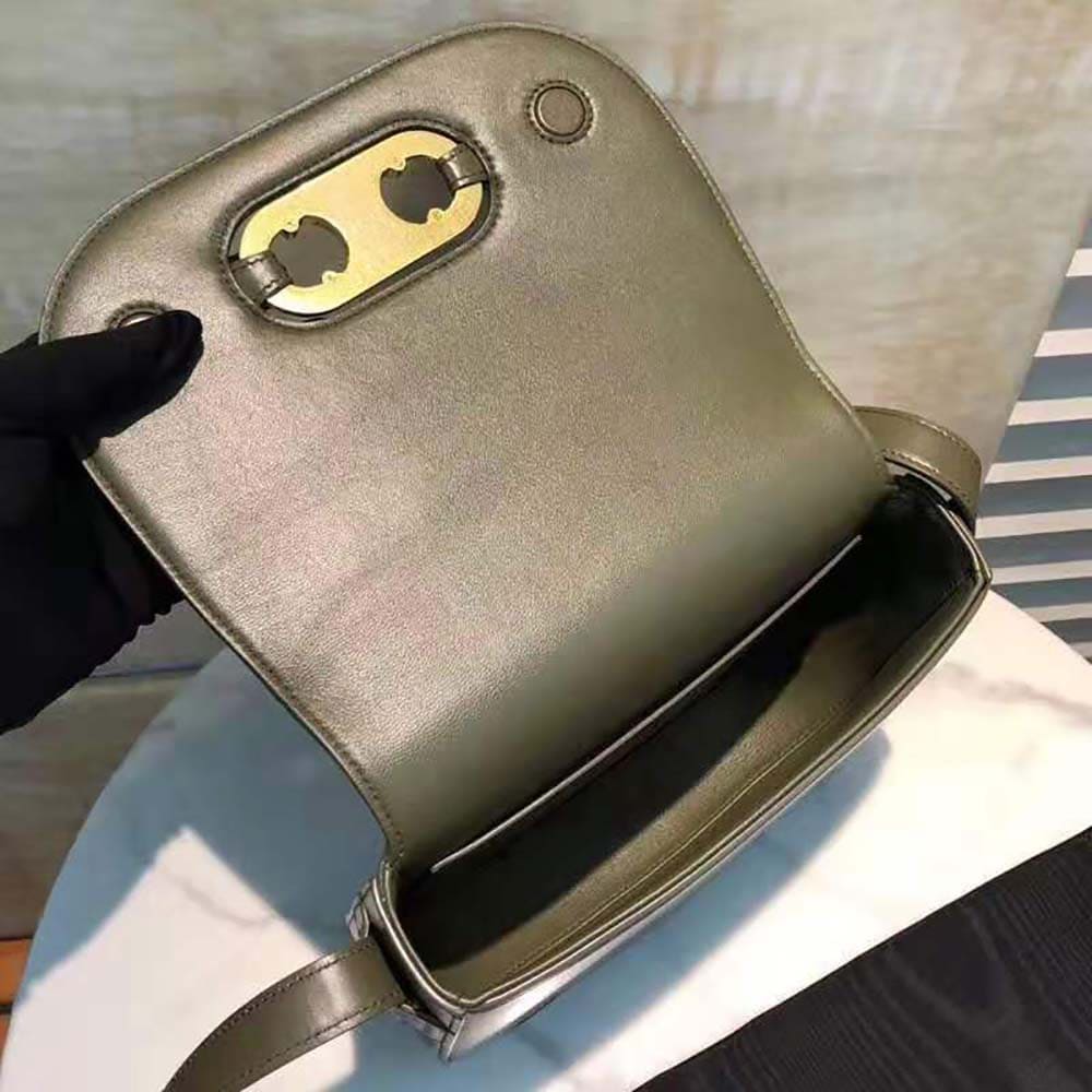 TÚI Celine Women Medium Maillon Triomphe Bag in Natural Calfskin-Green