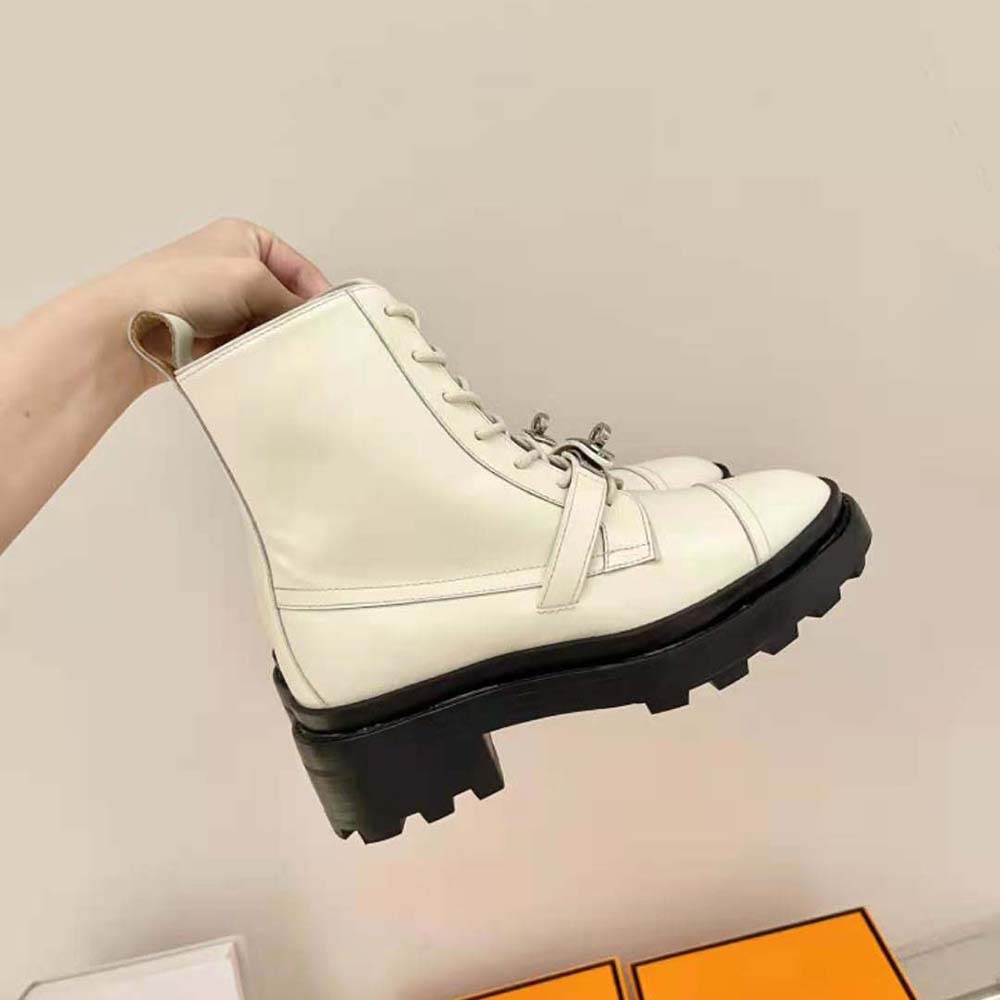 Giày Hermes Women Funk Ankle Boot in Calfskin Leather-White