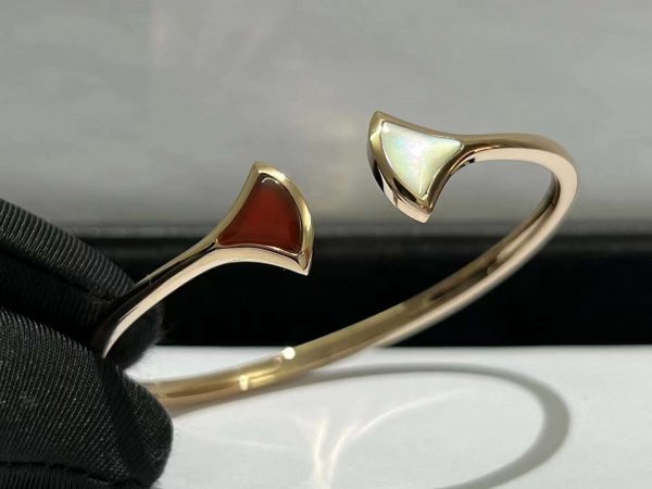 Lắc tay BVLGARI Divas' Dream Carnelian Xà cừ Vàng hồng 18K