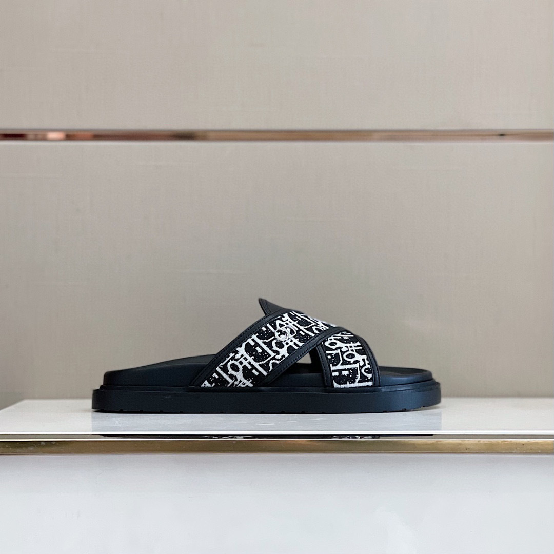 DÉP DIOR OBLIQUE TRIANGLE MAN SLIPPER