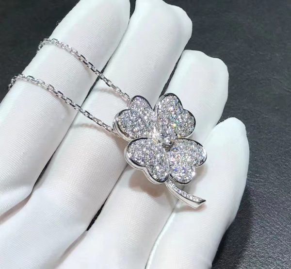 Vòng cổ Van Cleef & Arpels Cosmos kim cương vàng trắng 18K