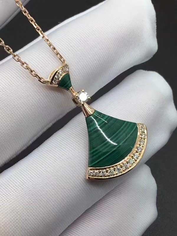 Vòng cổ BVLGARI Divas' Dream Malachite,Carnelian,M.O.P,Onyx & Diamond vàng hồng 18K
