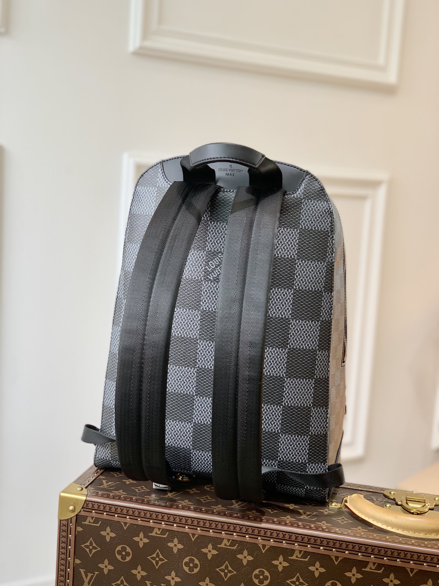 BALO LOUIS VUITTON CAMPUS DAMIER Leather Backpack-Black