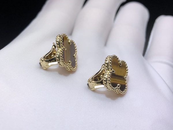 Bông tai Van Cleef & Arpels Alhambra Tiger Eyes đá mắt hổ vàng vàng 18K
