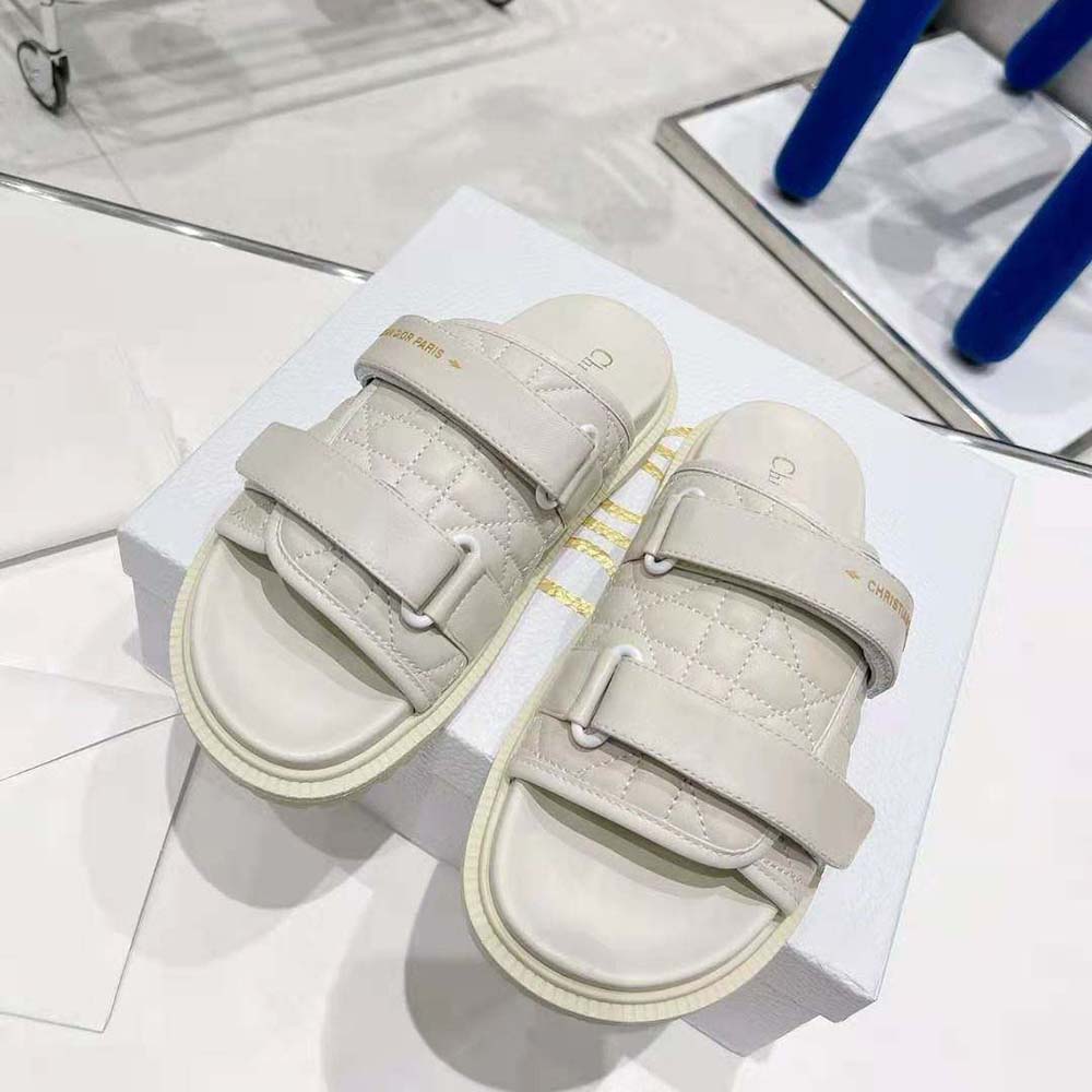 DÉP DIOR Dio(r)evolution Slide White Quilted Cannage Calfskin